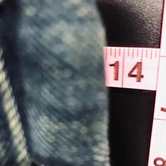 Levi’s 514 Straight Fit, adjustable waistband,5 pocket, belt loop, 27” inseam - Picture 8 of 9